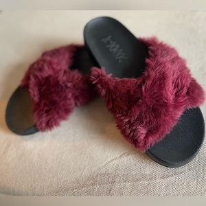 PINK Store Slides: Medium